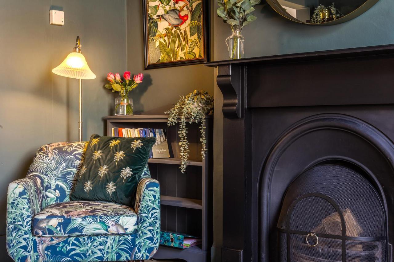 Stylish Romantic Country Escape Near Chester Christleton Екстериор снимка