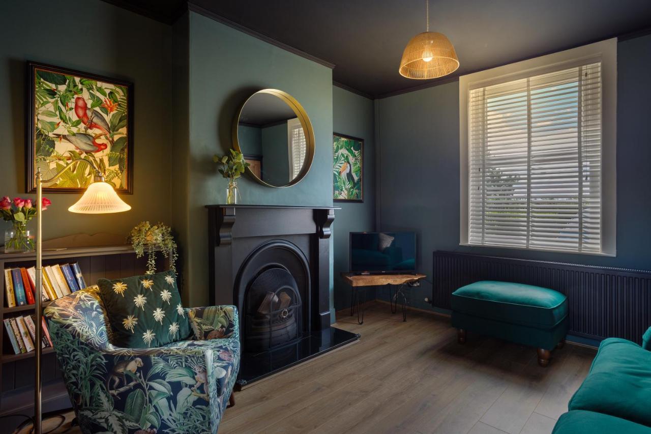 Stylish Romantic Country Escape Near Chester Christleton Екстериор снимка